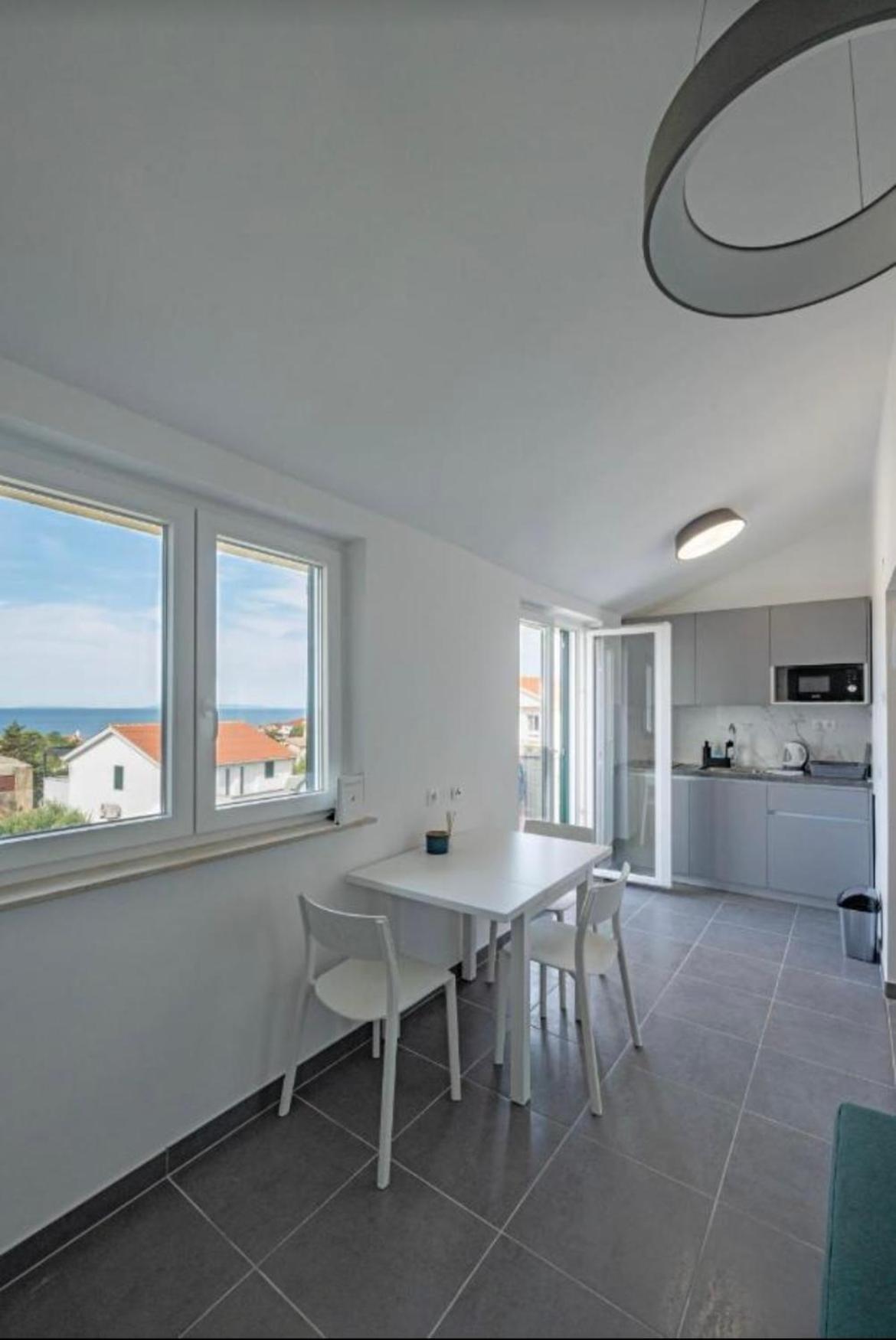Apartmani Lovren Новалья Экстерьер фото